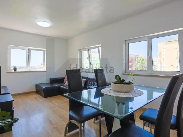 Apartamento venda em Urbanização Filipa d‘Água, Almada
