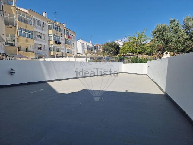 Apartamento alugar em Almada, Setúbal