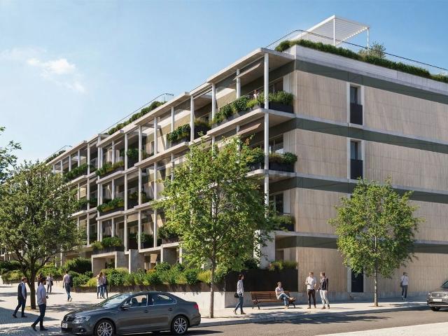 Apartamento venda em Capuchos, Almada