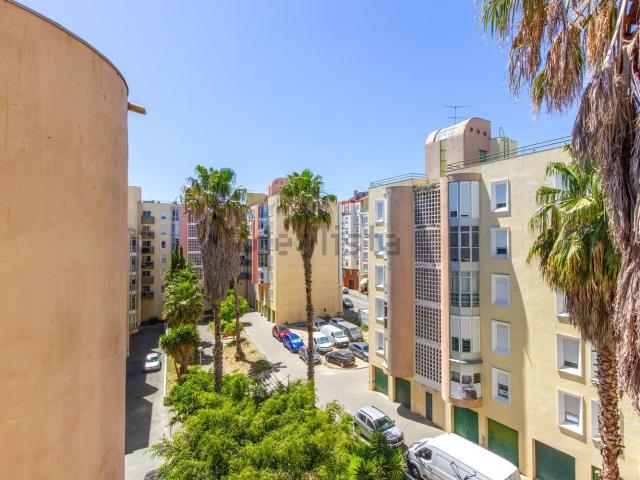 Duplex venda em Alcaniça, Almada