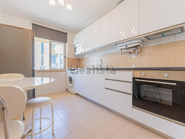 Apartamento venda em Banática, Almada