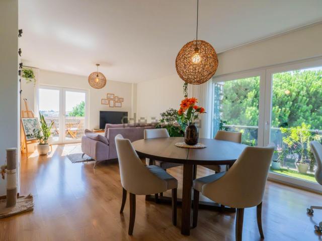 Apartamento venda em Almada, Setúbal