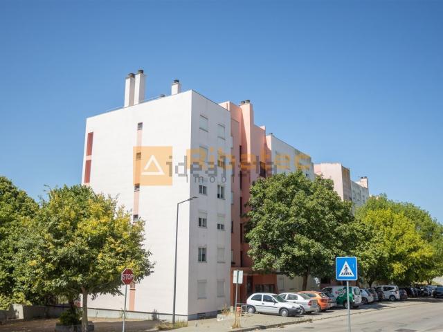 Apartamento venda em Urbanização Filipa d‘Água, Almada