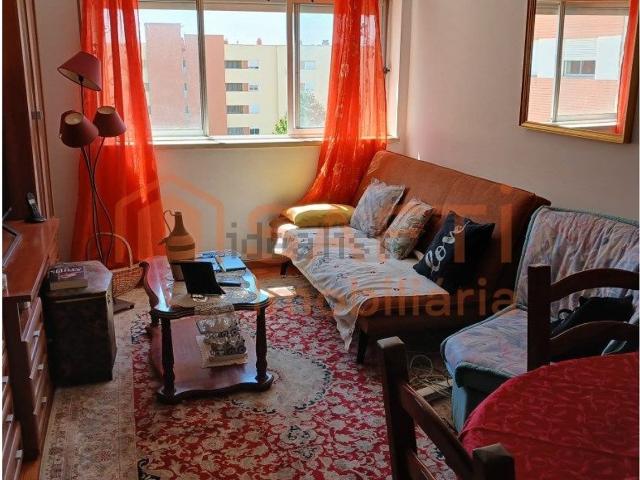 Apartamento venda em Alcaniça, Almada