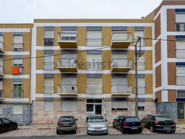 Apartamento venda em Almada, Setúbal