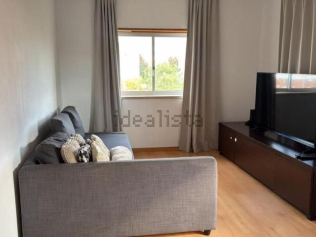 Apartamento alugar em Alcaniça, Almada