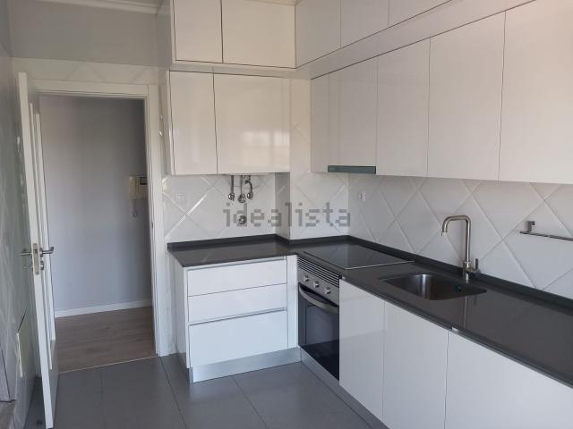 Apartamento venda em Almada, Setúbal