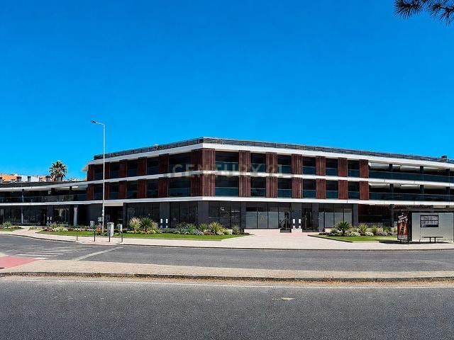 Apartamento alugar em Serrado, Almada