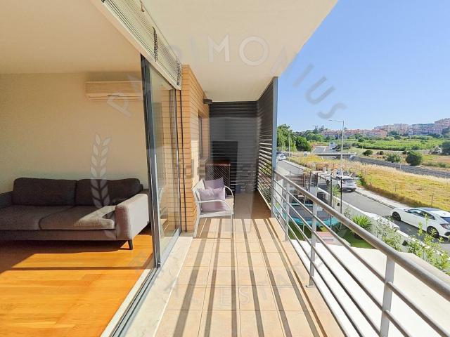 Apartamento alugar em Núcleo Urbano Histórico de Carcavelos, Cascais