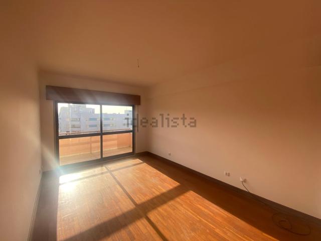 Apartamento alugar em Carnide, Carnide