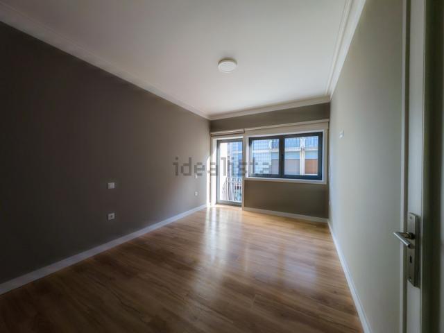 Apartamento alugar em Carvalhosa, Porto