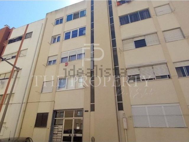 Apartamento venda em Carregado