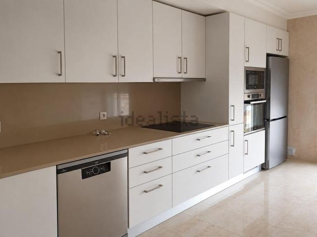 Apartamento alugar em Cartaxo e Vale da Pinta, Cartaxo