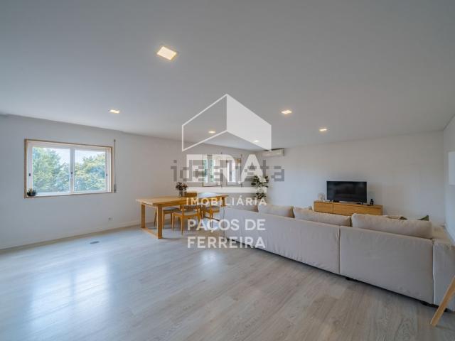Apartamento venda em Carvalhosa, Porto