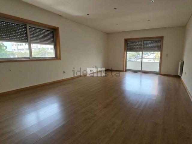 Apartamento alugar em Maia, Barca