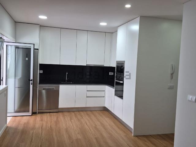 Apartamento alugar em Maia, Barca