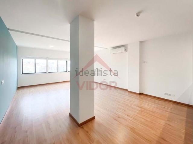 Apartamento venda em Bairro do Monte Pedral, Porto