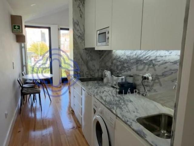 Apartamento alugar em Conjunto Urbano da Ribeira, Porto