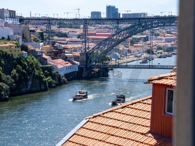 Apartamento venda em Corticeira, Porto