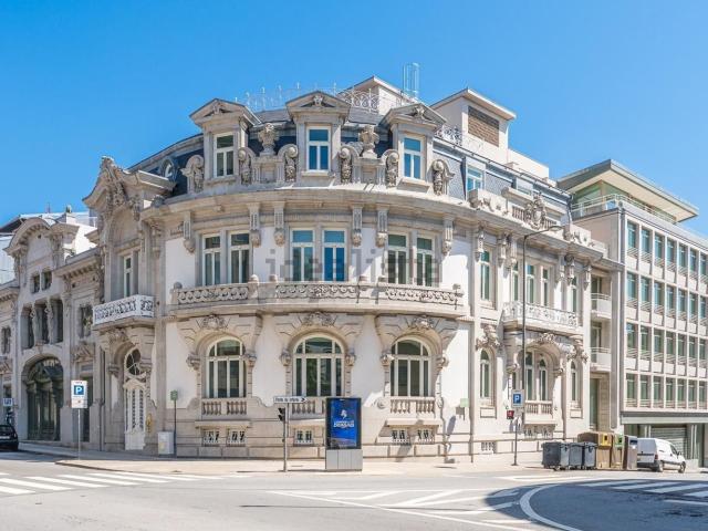 Apartamento alugar em Corticeira, Porto