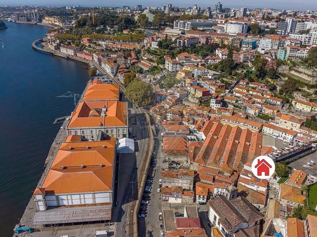 Apartamento venda em Conjunto Urbano da Ribeira, Porto