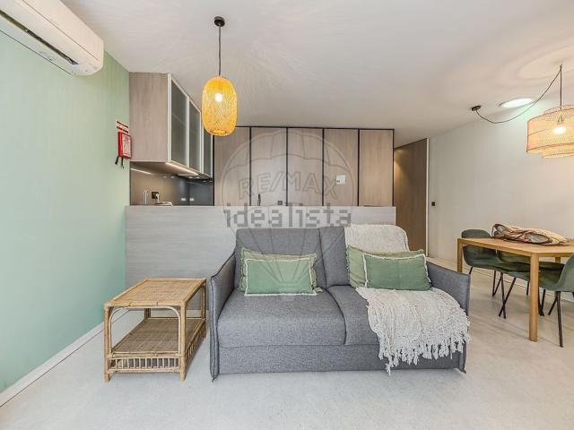 Apartamento venda em Conjunto Urbano da Ribeira, Porto