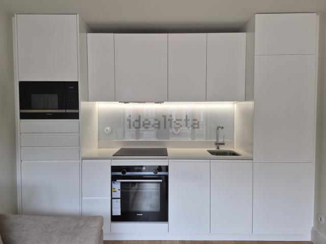 Apartamento alugar em Corticeira, Porto