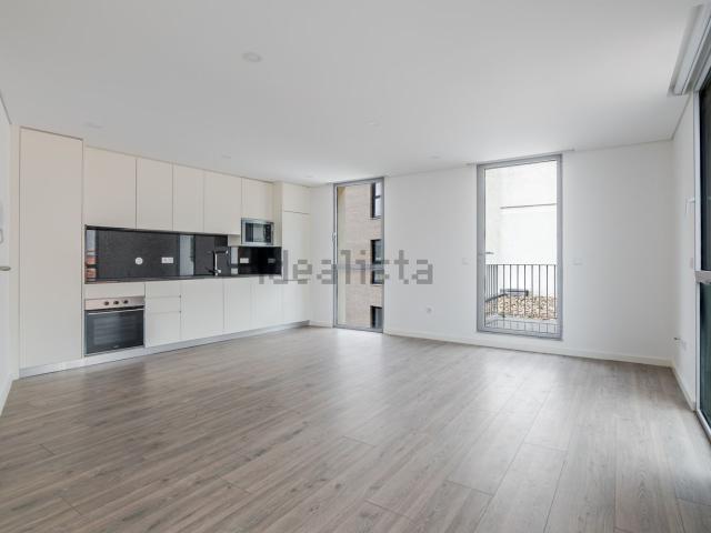 Apartamento venda em Porto