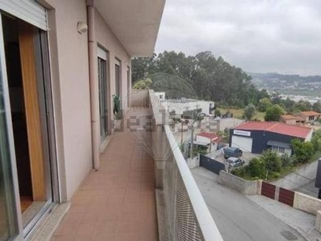 Apartamento alugar em Trezeste, Braga