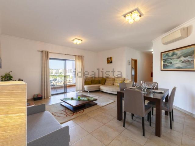 Apartamento alugar em Bairro Operário, Lagos