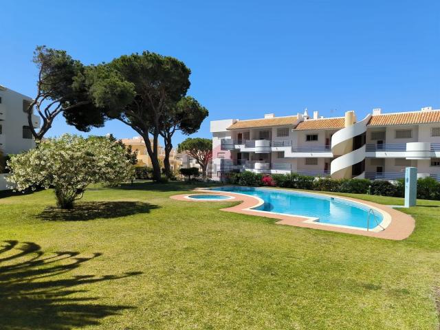 Apartamento venda em Quarteira, Vilamoura