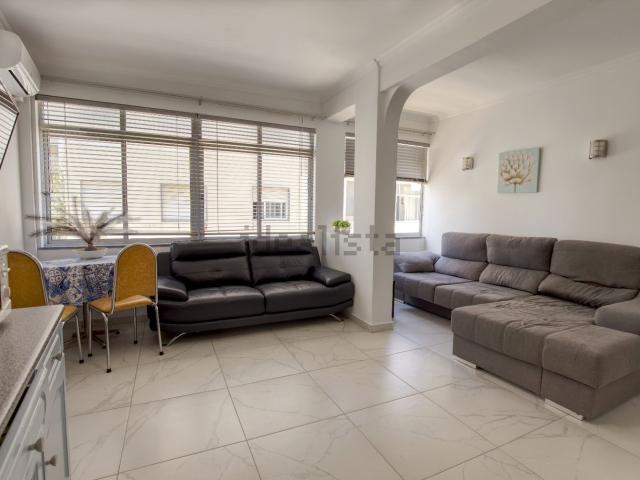 Apartamento venda em Quarteira, Loulé