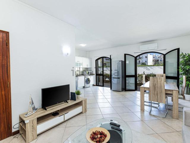 Apartamento alugar em Bairro da Abrótea, Lagos