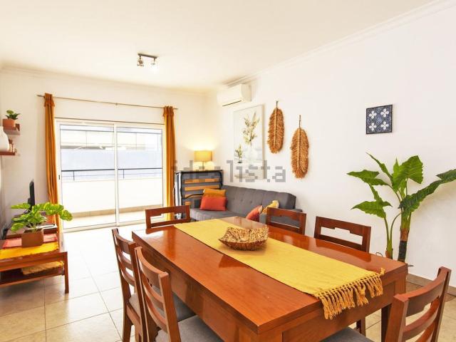 Apartamento alugar em Bairro da Abrótea, Lagos