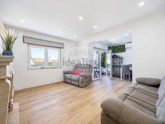 Apartamento venda em Marco Cabaço, Almada