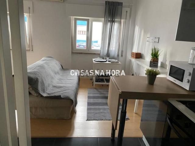 Apartamento alugar em Vale Linhoso, Almada