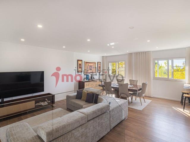 Duplex venda em Quinta de Santa Teresa, Almada