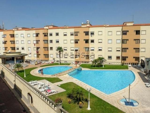 Apartamento venda em Poço Novo, Almada