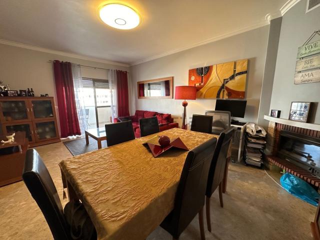 Apartamento venda em Almada, Setúbal