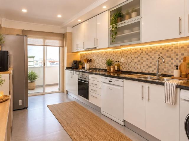 Apartamento venda em Vale Linhoso, Almada