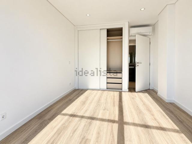 Apartamento venda em Quinta da Barriga, Almada
