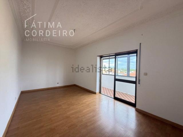 Apartamento alugar em Almada, Setúbal
