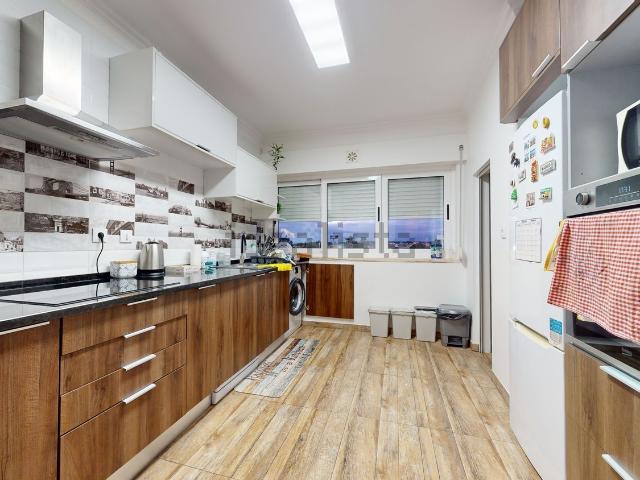 Apartamento venda em Poço Novo, Almada