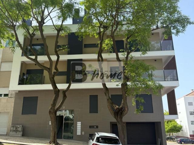 Apartamento venda em Palhais, Almada