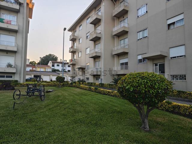 Apartamento venda em Maia, Gueifães