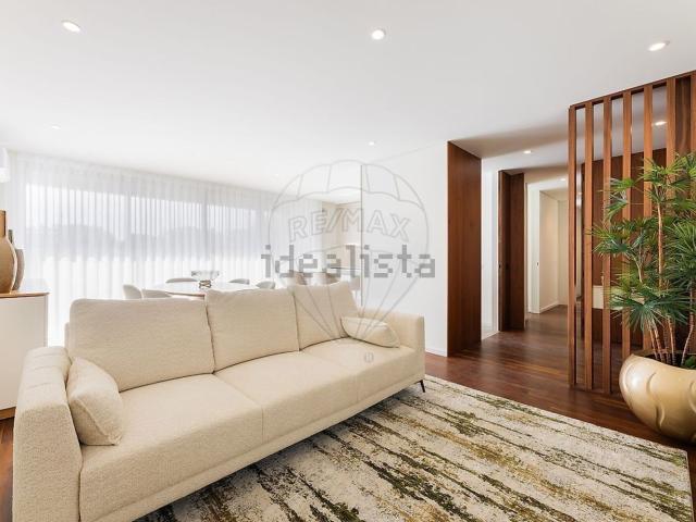 Casa venda em Maia, Gueifães