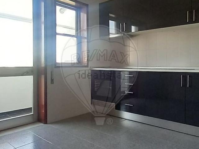 Apartamento venda em Maia, Gueifães