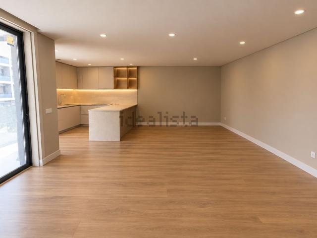 Apartamento venda em Maia, Gueifães