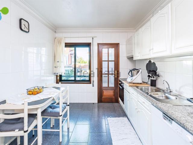 Apartamento venda em Maia, Gueifães