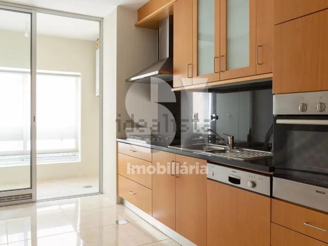 Apartamento venda em Maia, Gueifães